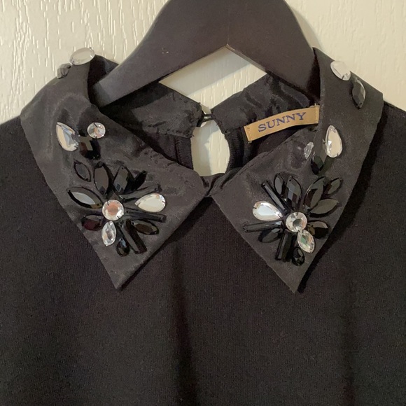 Embellished collar knit top - Picture 2 of 5